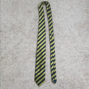 Laurant Bennett Striped Tie in Navy and Gold